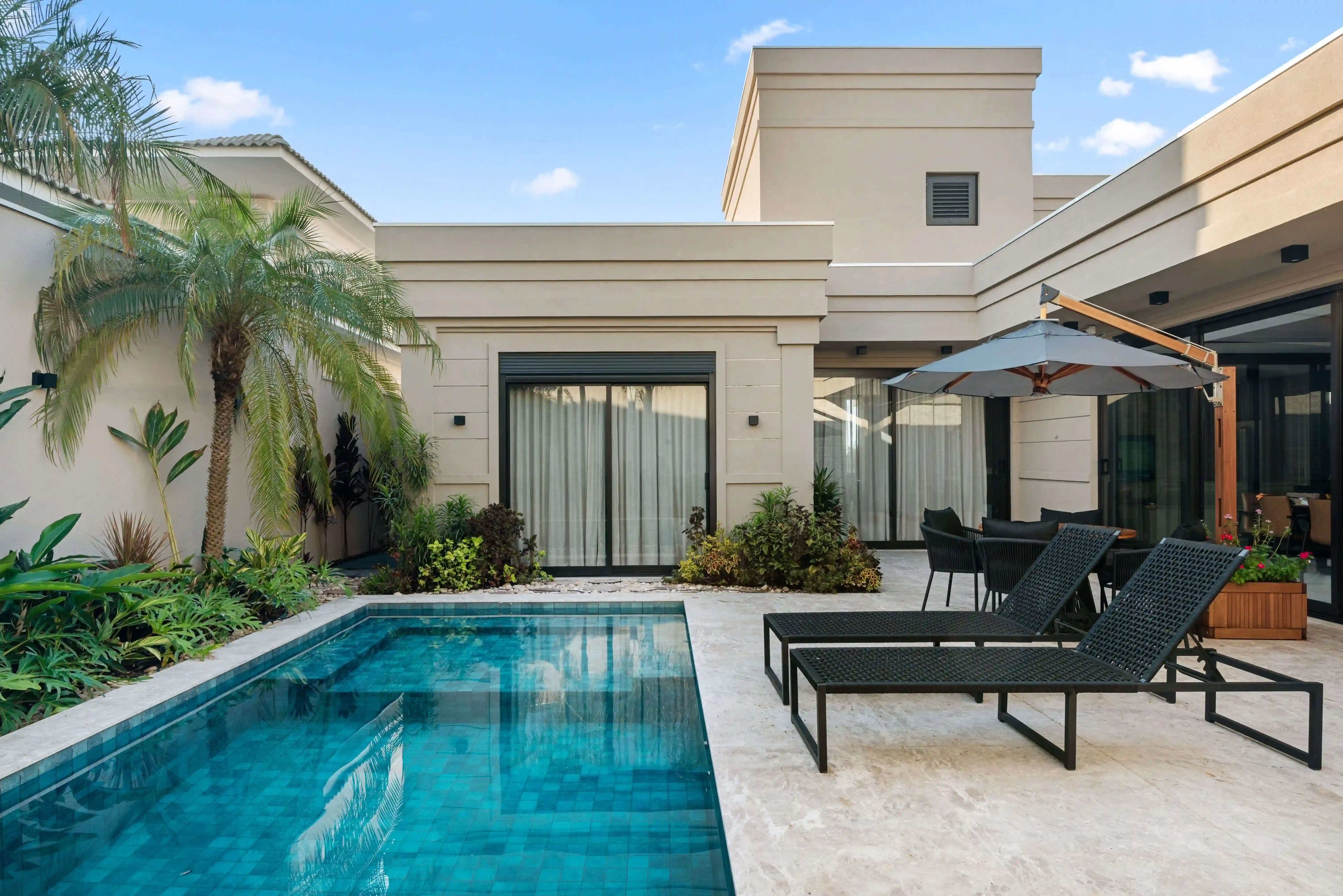 Ambiente residencial planejado com harmonia